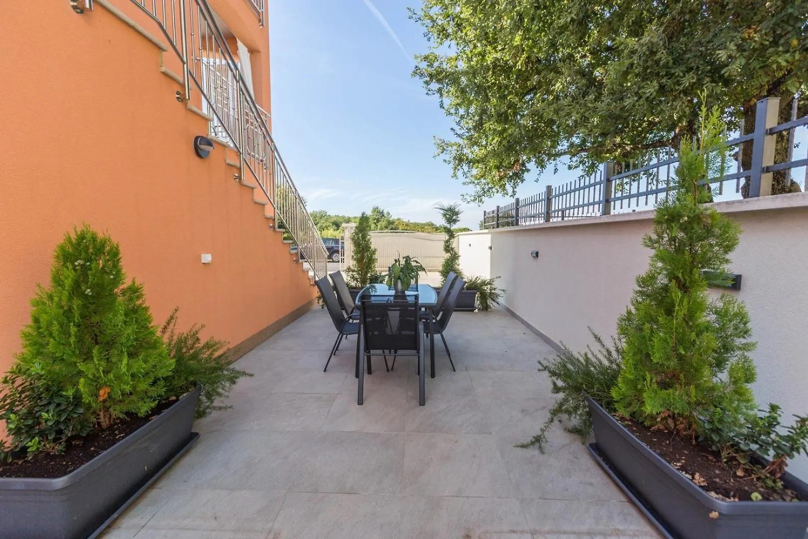 Luxury Three Bedrooms Apartment Silver Suite Near Porec 0*,