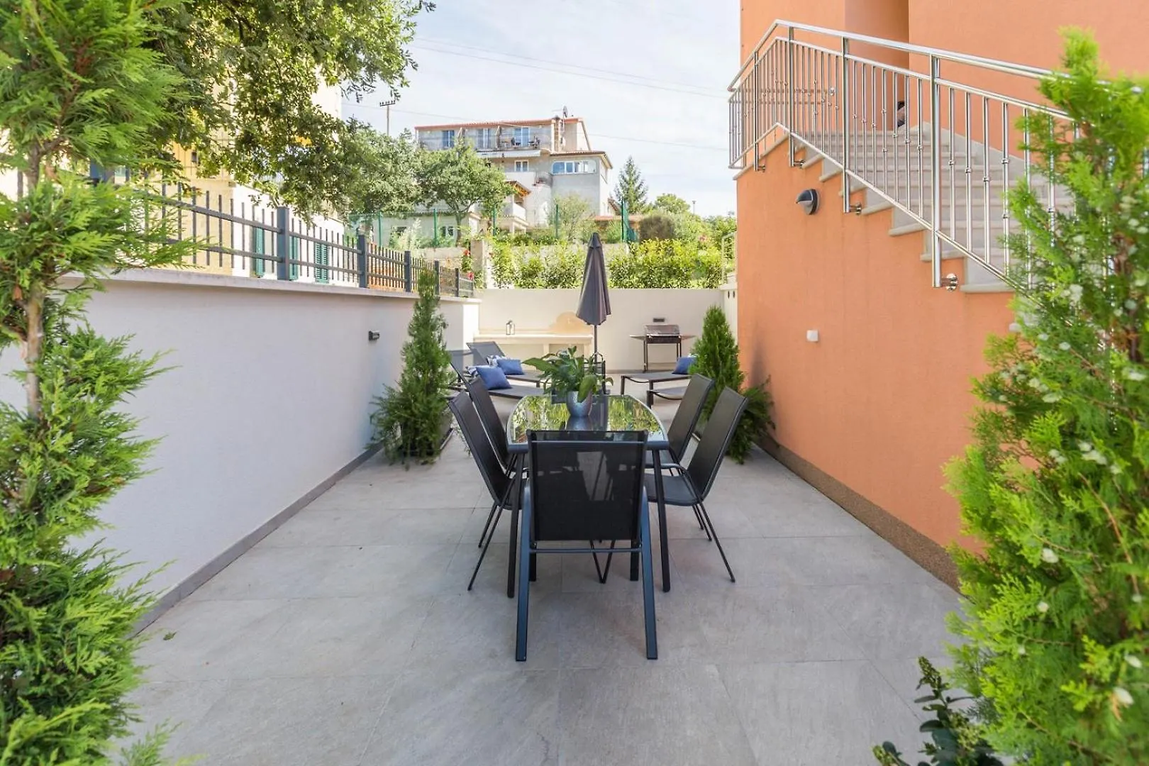 Luxury Three Bedrooms Apartment Silver Suite Near Porec